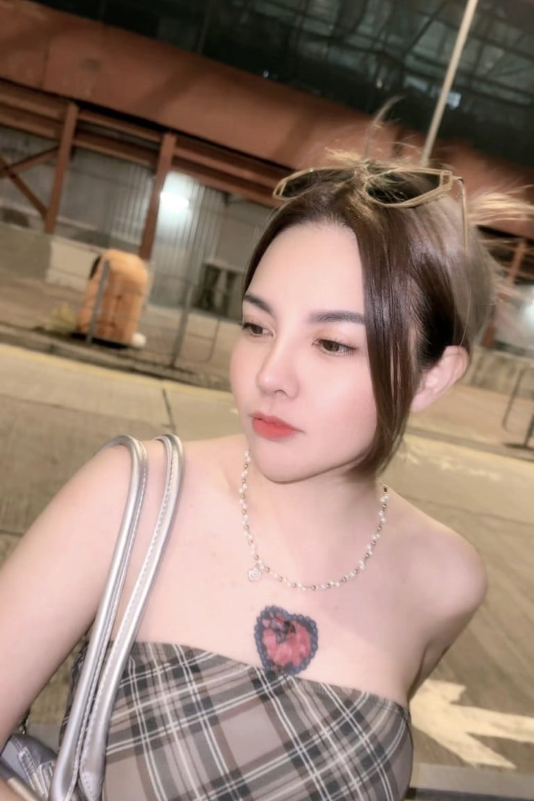 นีน่าแตกปากงานคู่ - ไซด์ไลน์ - 6a5f41d033aa4_S__70959127_0-preview - fiwfans