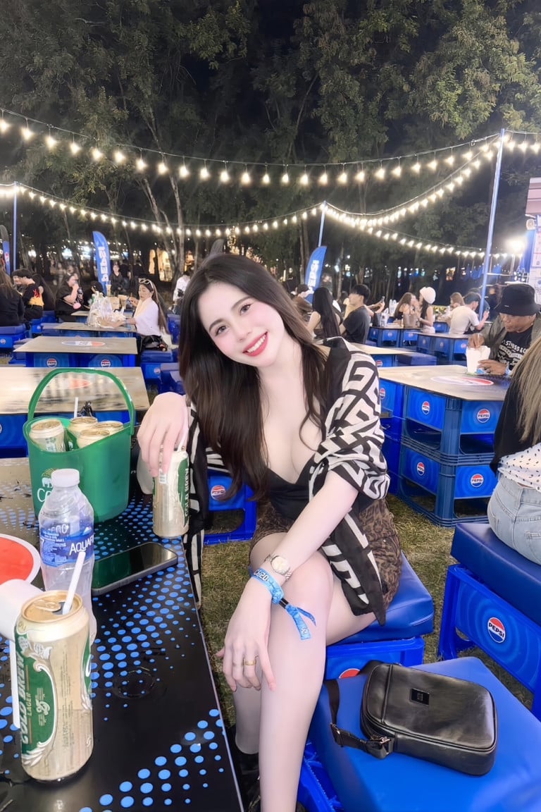 มีน่า - ไซด์ไลน์ - 6a618cdc1f9cd_1000016018-preview - fiwfans