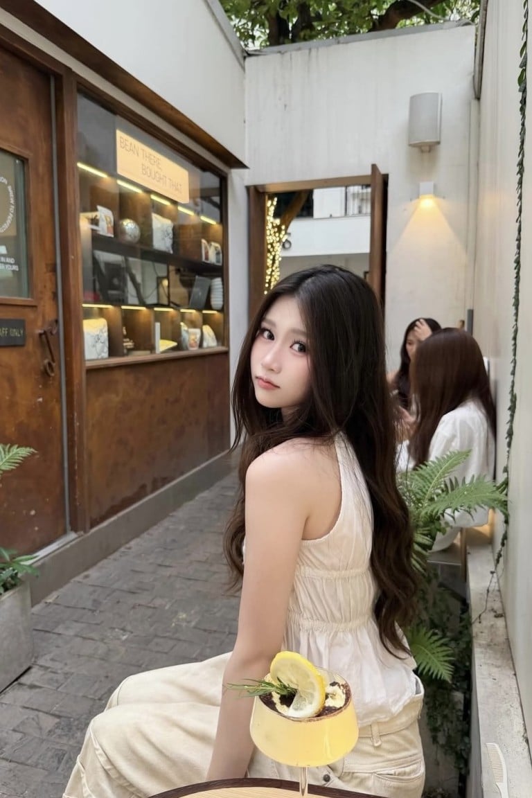 จีน่า - ไซด์ไลน์ - 6a646ac3abb62_1784965806691-preview - fiwfans