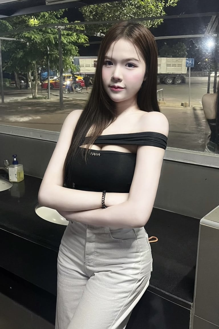 แอมมี่ - ไซด์ไลน์ - 6a6cc2ff98881_1785512626468-preview - fiwfans